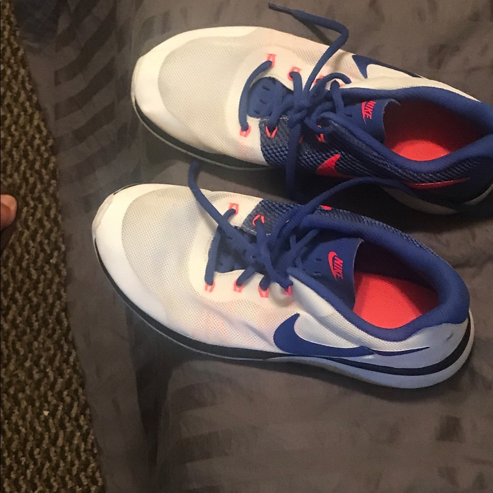 Nikes shoes